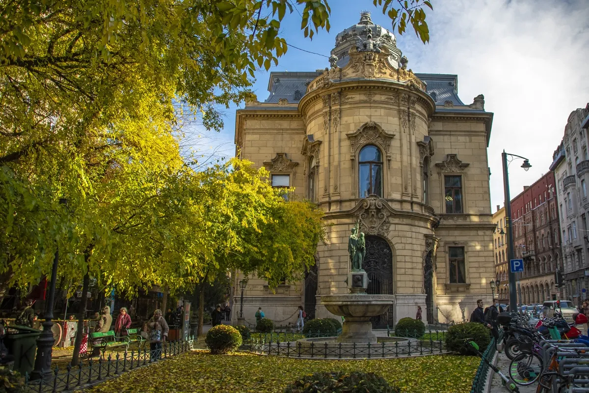 Eladó 74 m2 lakás - Budapest VIII.