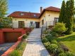 Eladó 236 m2 ház - Üröm