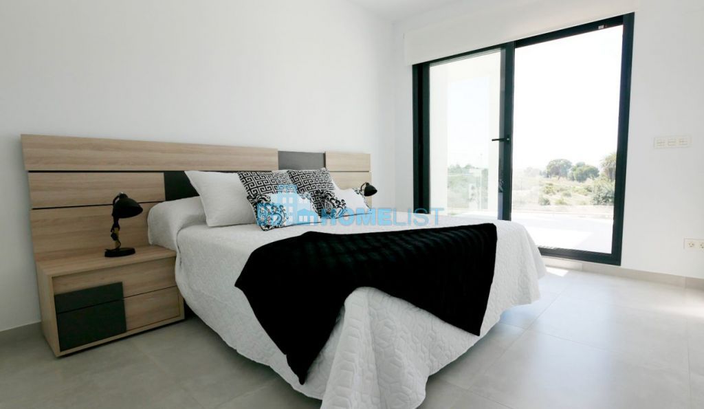 Eladó 245 m2 ház - Alicante