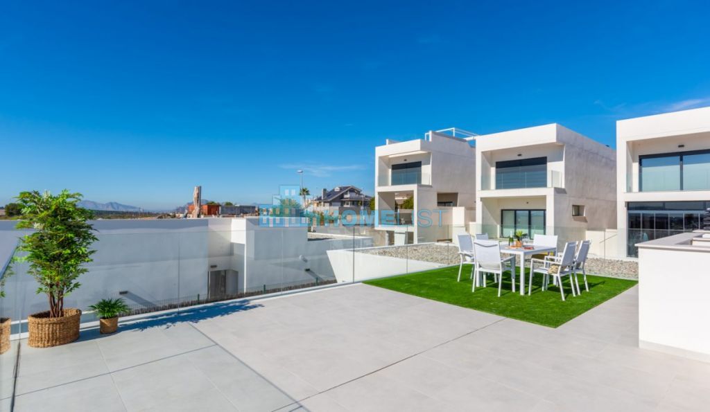 Eladó 239 m2 ház - Alicante