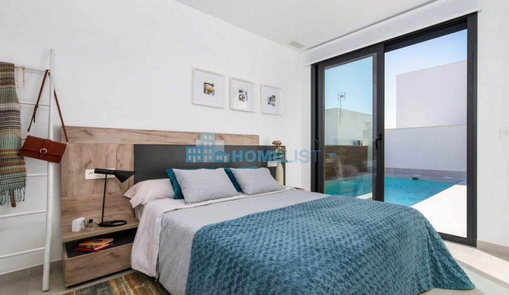 Eladó 239 m2 ház - Alicante