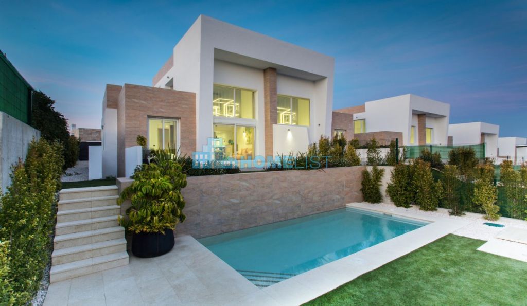 Eladó 99 m2 ház - Alicante