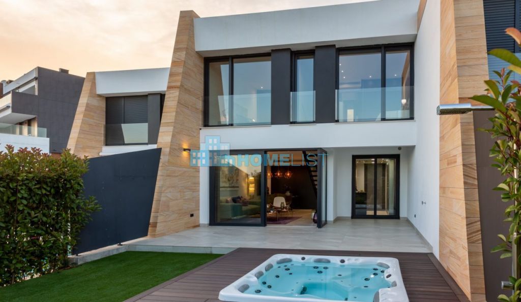 Eladó 110 m2 ház - Alicante