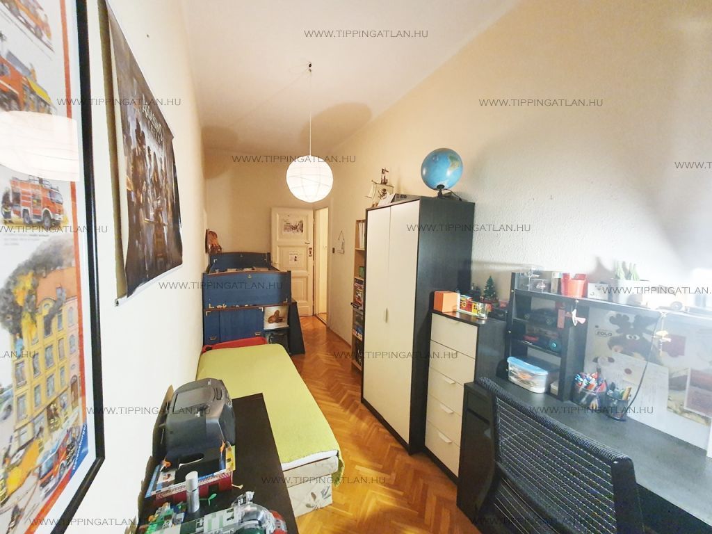 Eladó 124 m2 lakás - Budapest V.