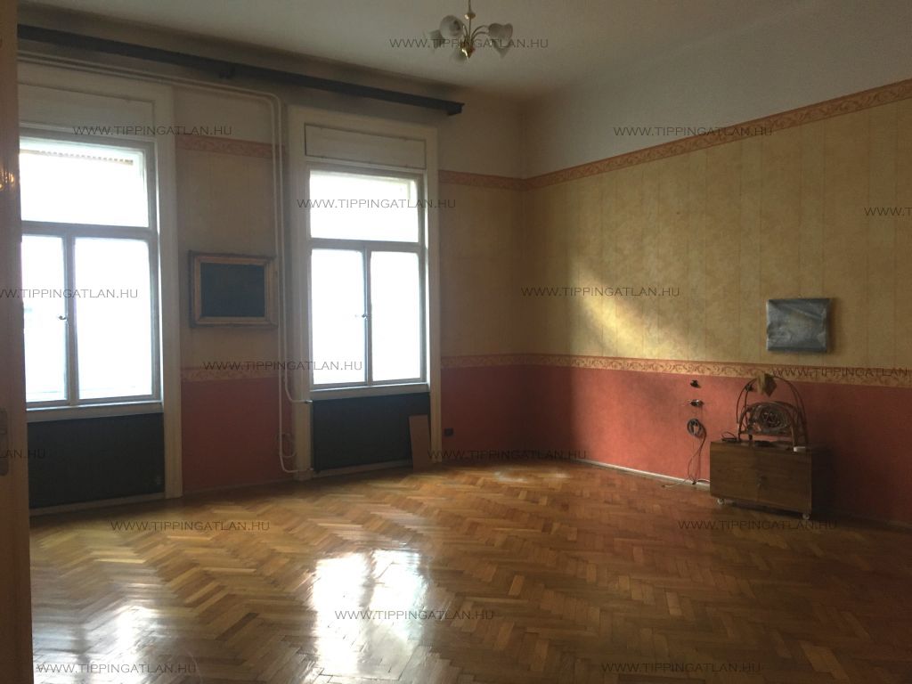 Eladó 114 m2 lakás - Budapest V.