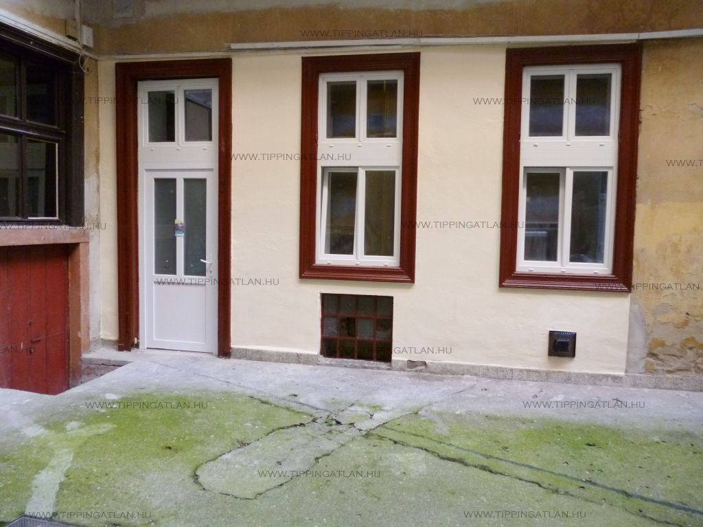 Eladó 68 m2 lakás - Budapest VI.