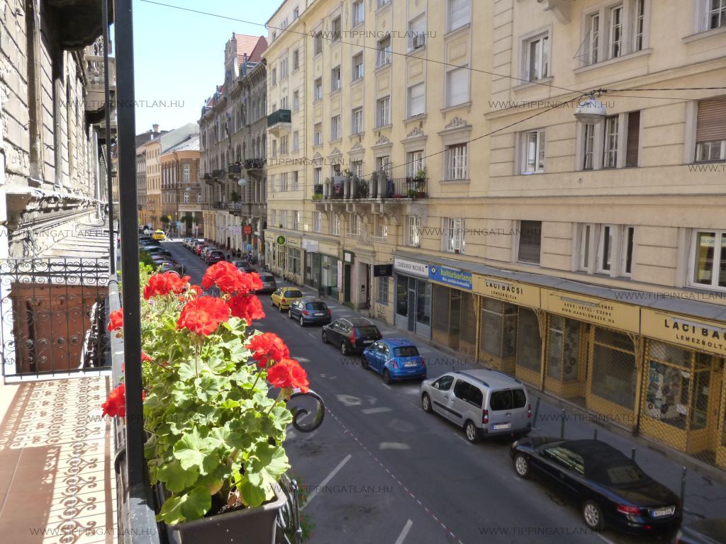 Eladó 102 m2 lakás - Budapest VII.