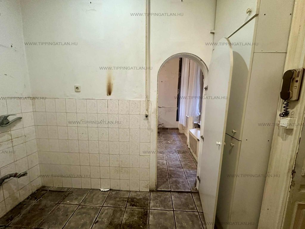 Eladó 27 m2 lakás - Budapest VII.