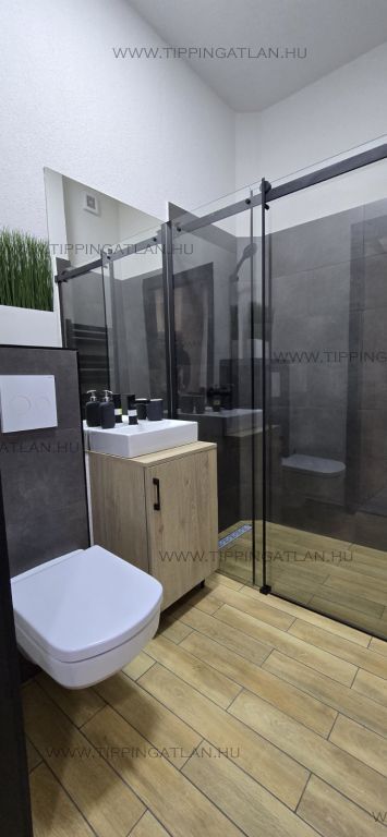 Eladó 50 m2 lakás - Budapest VII.