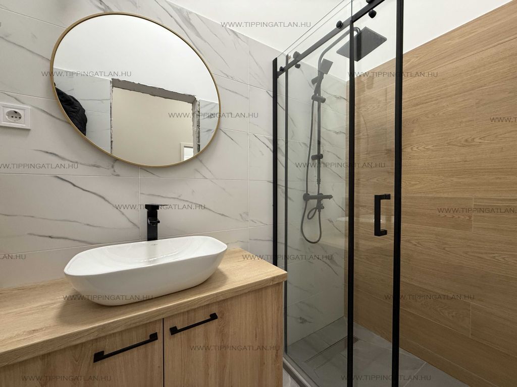 Eladó 88 m2 lakás - Budapest VII.