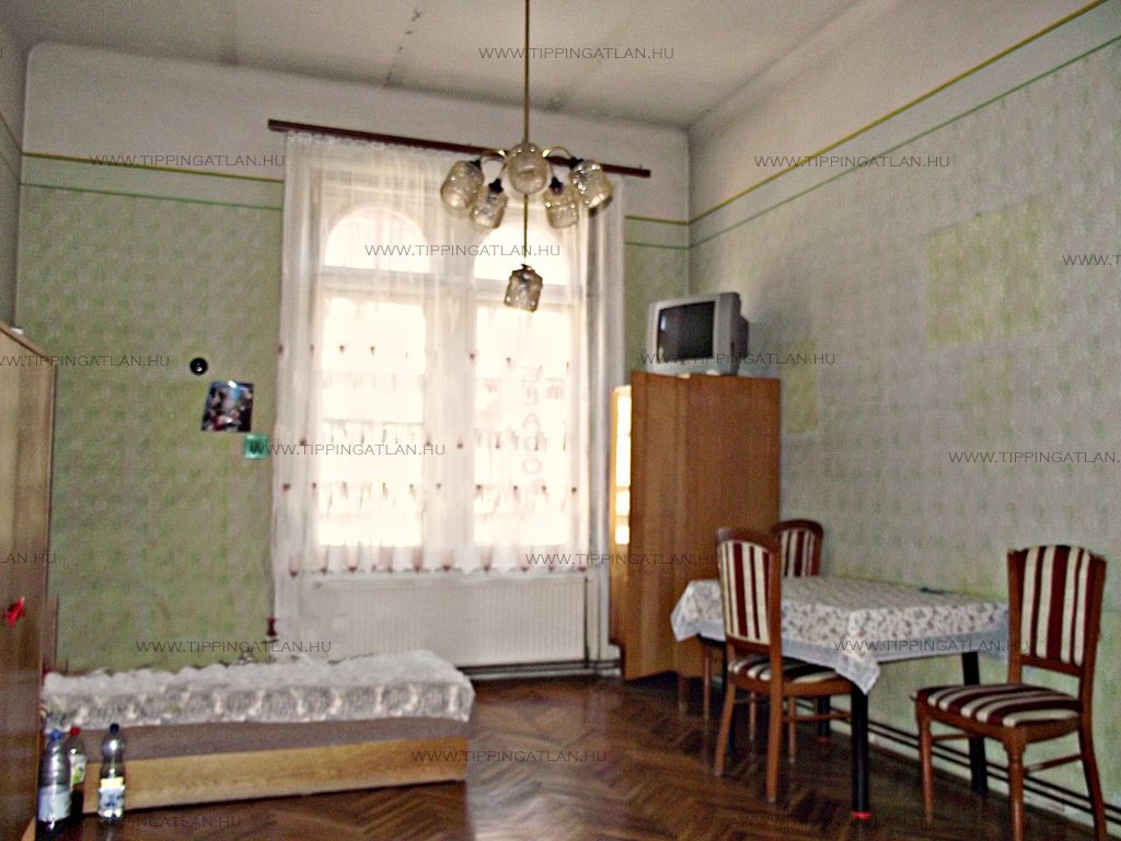 Eladó 57 m2 lakás - Budapest VIII.