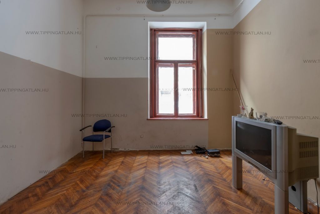 Eladó 59 m2 lakás - Budapest VIII.