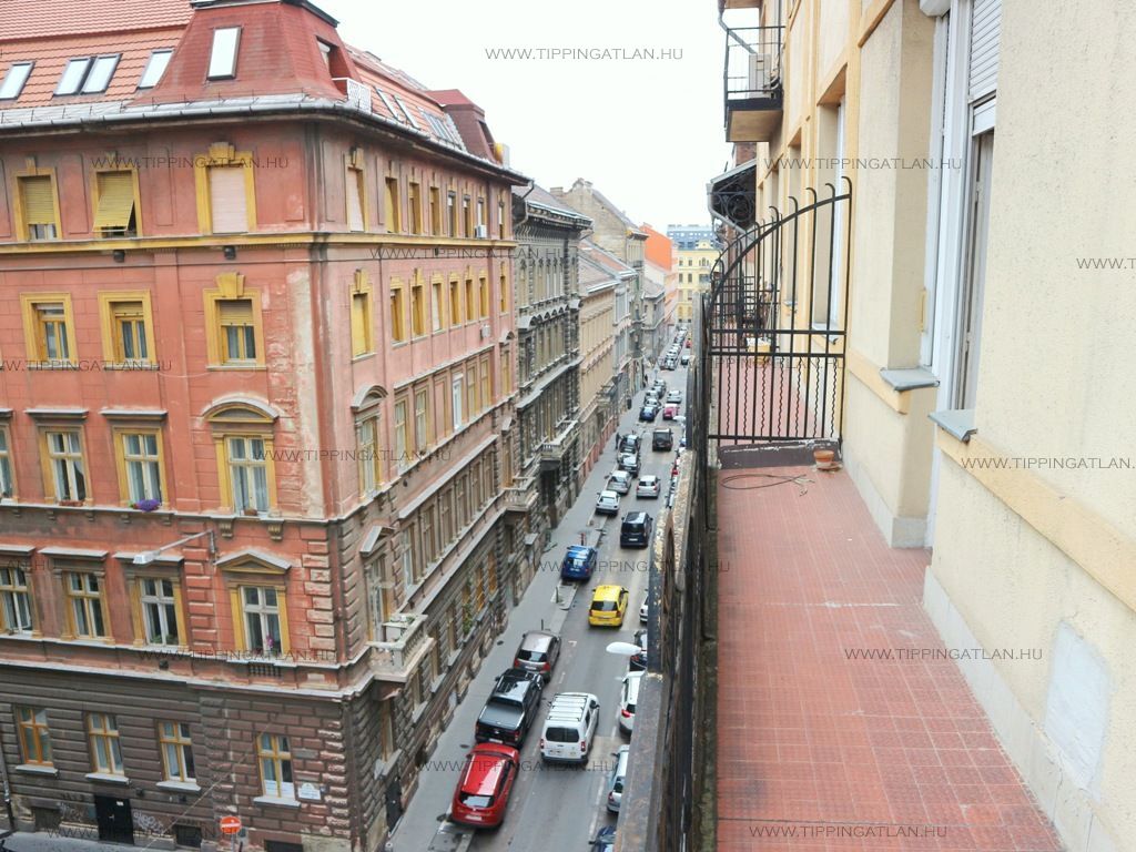 Eladó 113 m2 lakás - Budapest VIII.