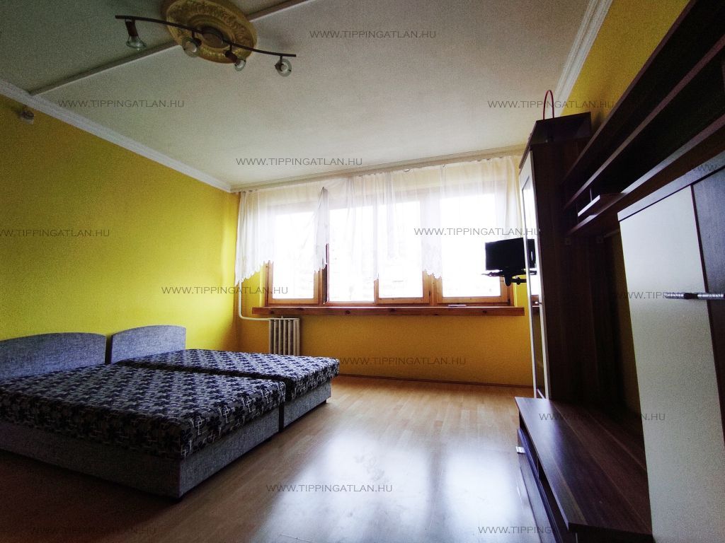 Eladó 52 m2 lakás - Budapest VIII.