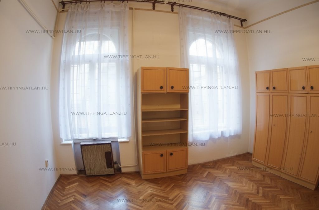 Eladó 58 m2 lakás - Budapest VIII.