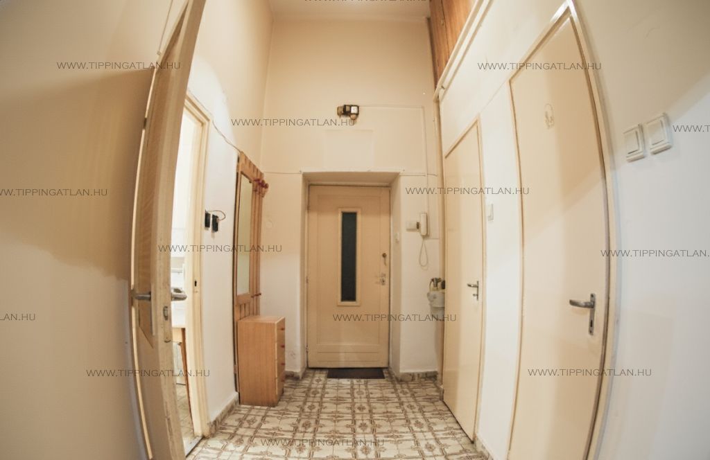 Eladó 58 m2 lakás - Budapest VIII.