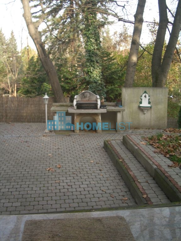 Eladó 500 m2 ház - Budapest XII.