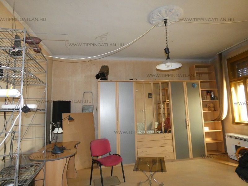 Eladó 37 m2 ház - Budapest XV.