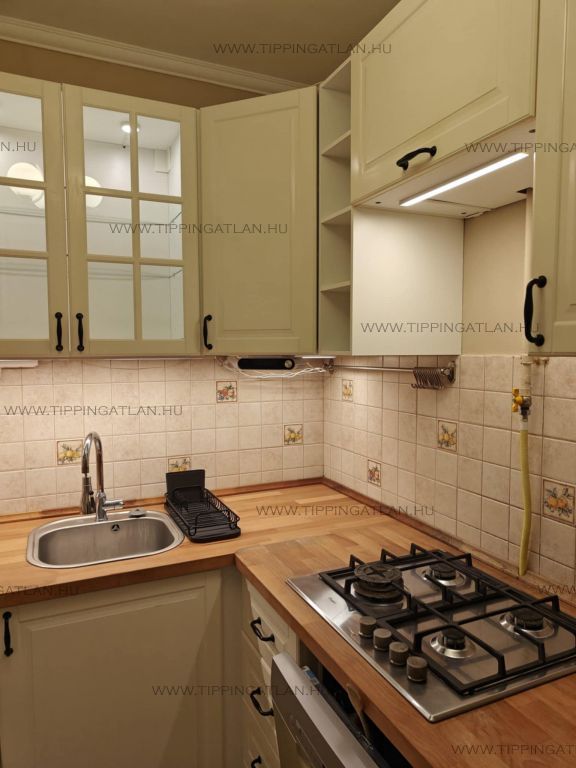 Eladó 71 m2 lakás - Budapest XV.