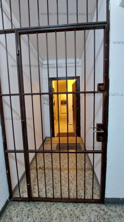 Eladó 71 m2 lakás - Budapest XV.