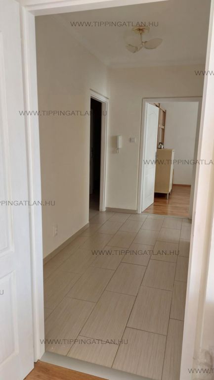 Eladó 71 m2 lakás - Budapest XV.