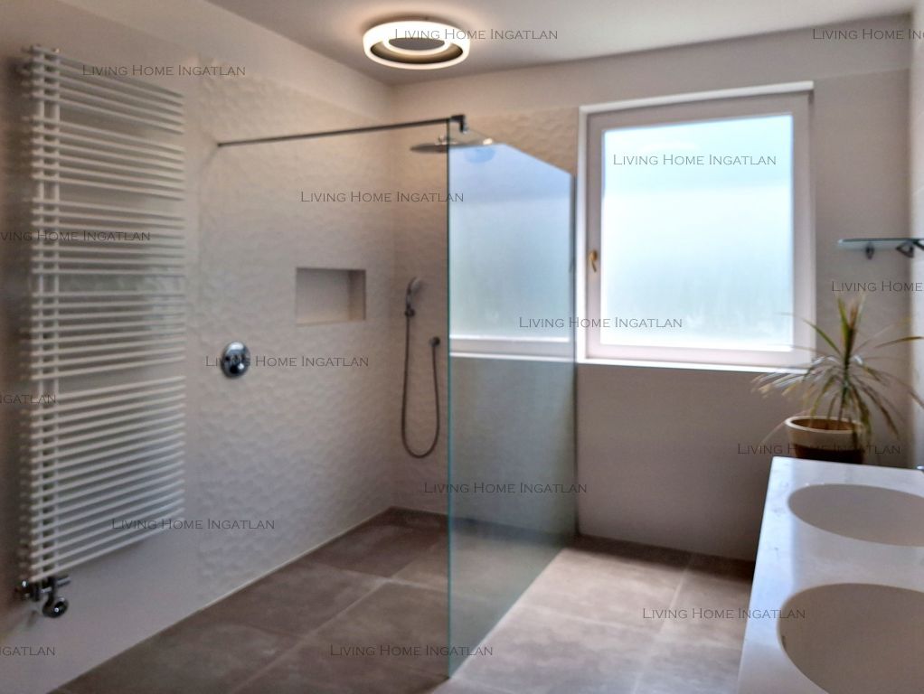 Eladó 210 m2 ház - Budapest XVII.