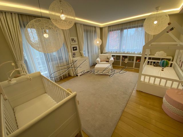 Eladó 350 m2 ház - Budapest XVIII.