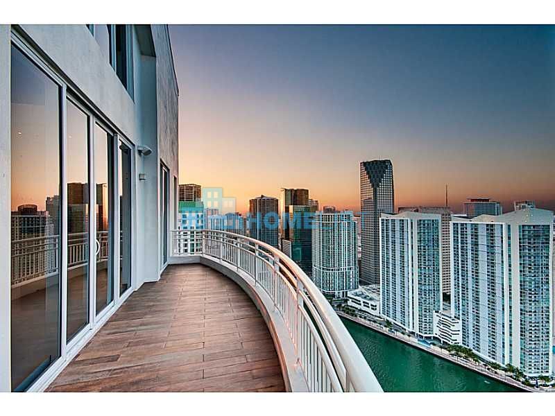 Eladó 411 m2 lakás - Miami