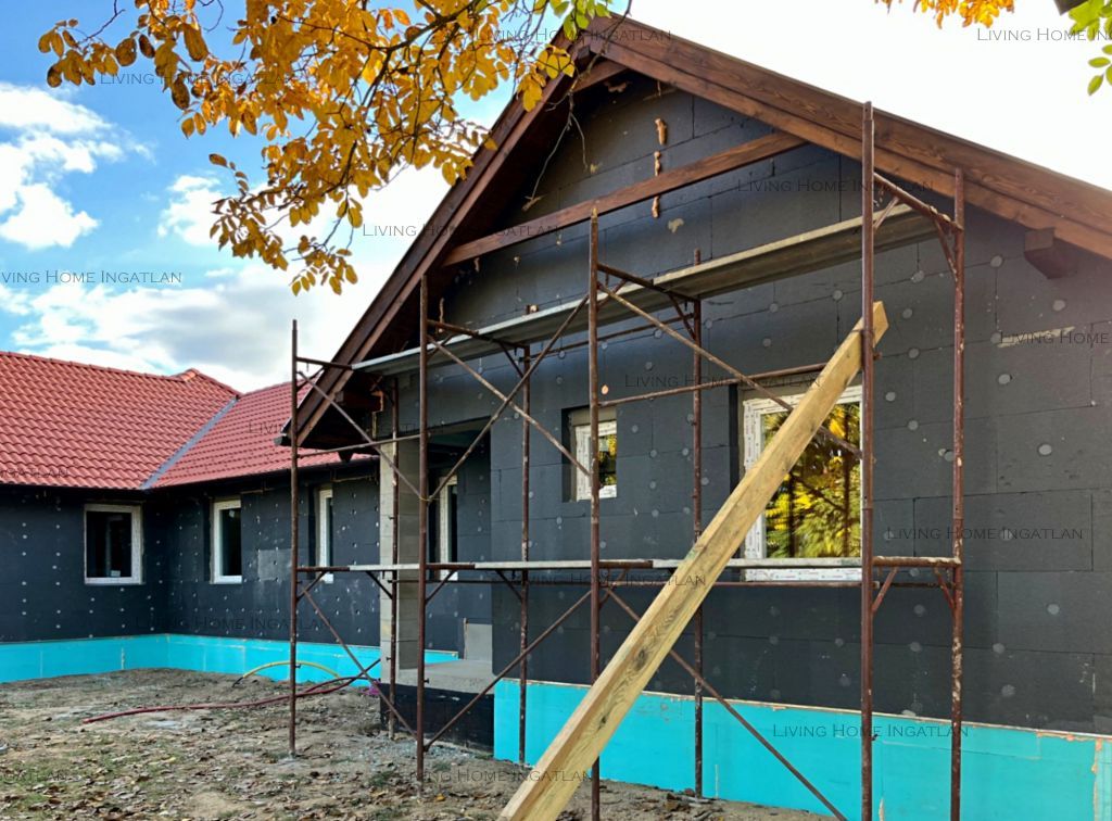 Eladó 105 m2 ház - Csobánka