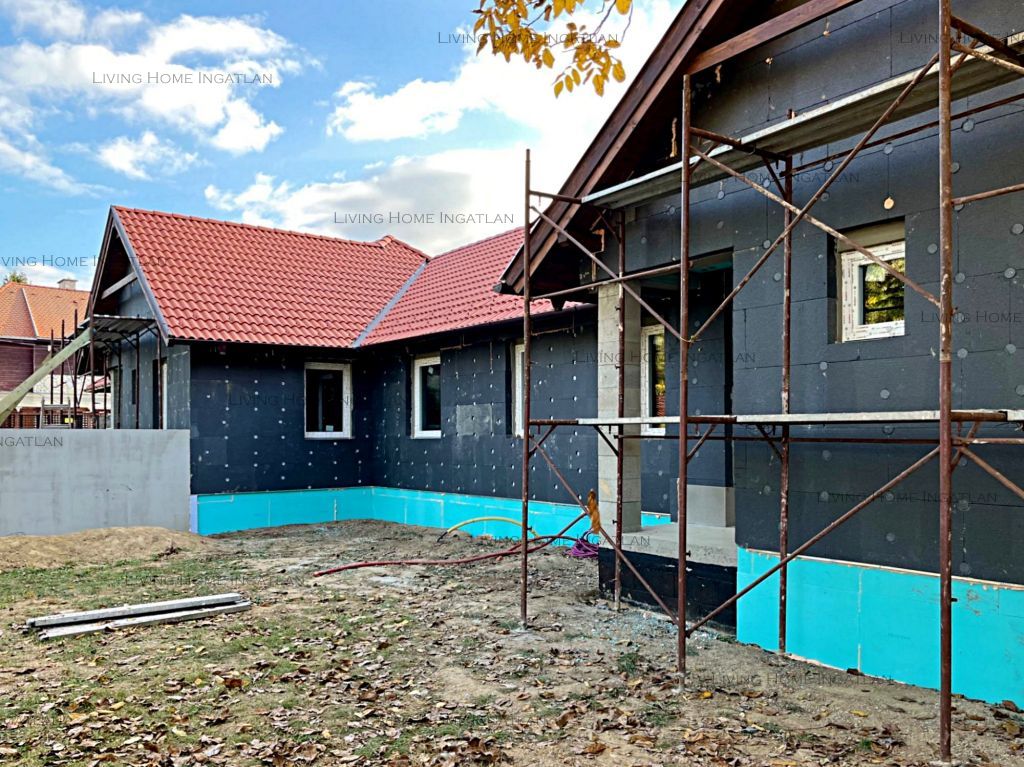 Eladó 105 m2 ház - Csobánka